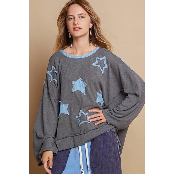 POL Exposed Seam Star Denim Patch Round Neckline Relaxed Fit Sweater | Charcoal - Picture 4 of 6